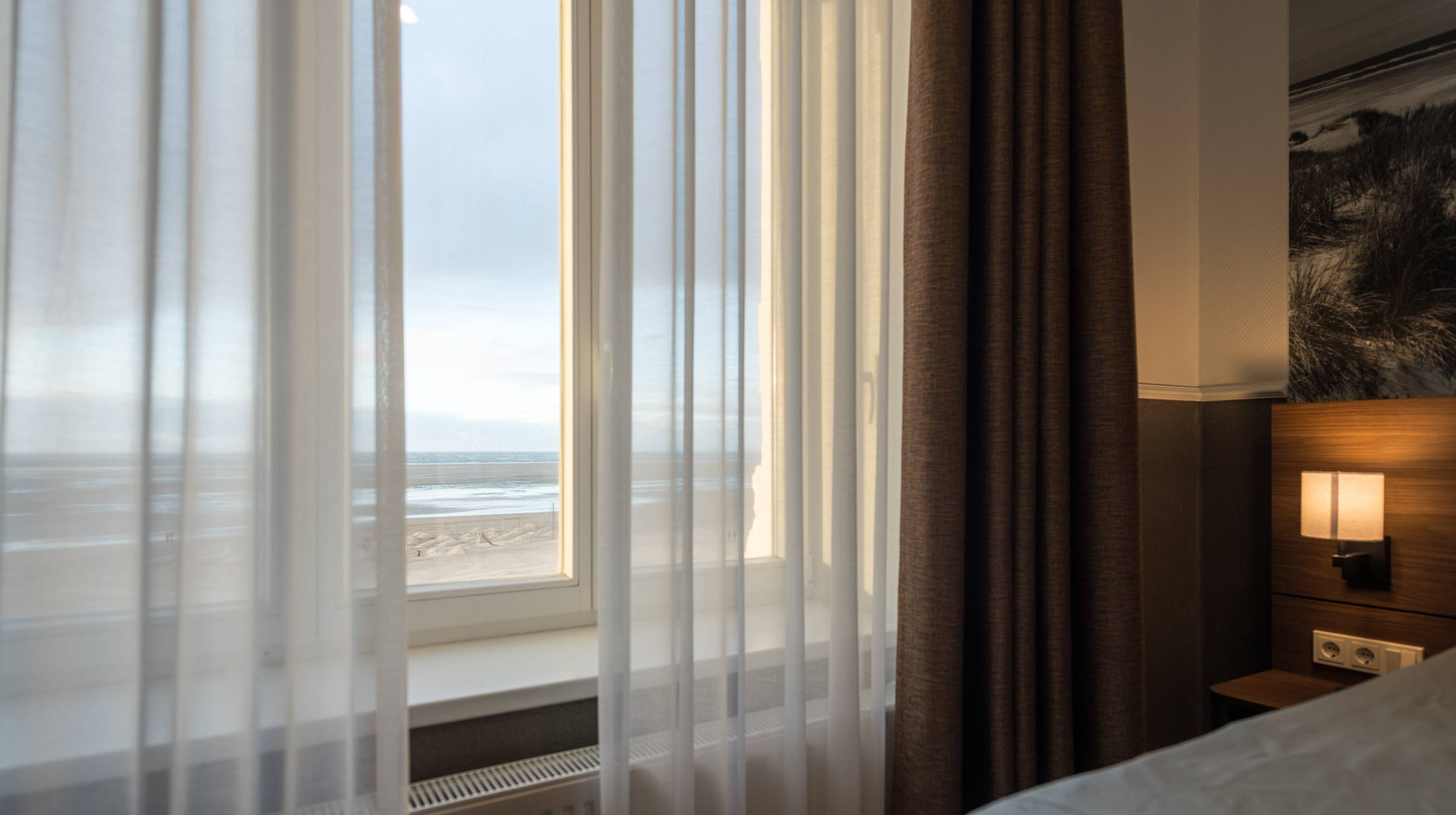 SUITE MIT MEERBLICK BARRIEREFREI Strandhotel Hohenzollern Borkum